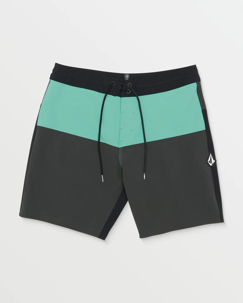Volcom Retriever Liberators 19 Shorts