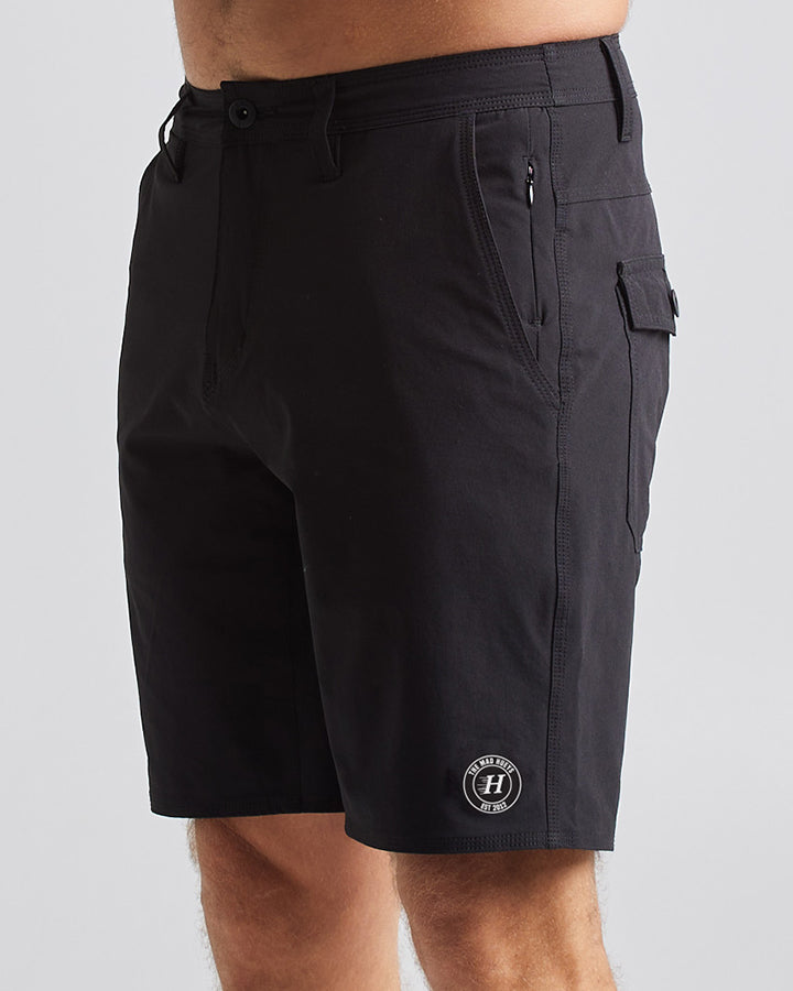 The Mad Hueys Hueys Life 19" Hybrid Shorts