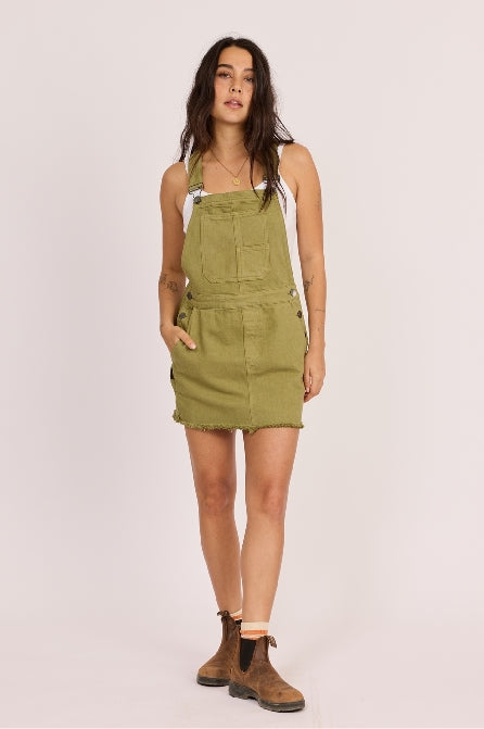 Sisstrevolution Ezra Pinifores