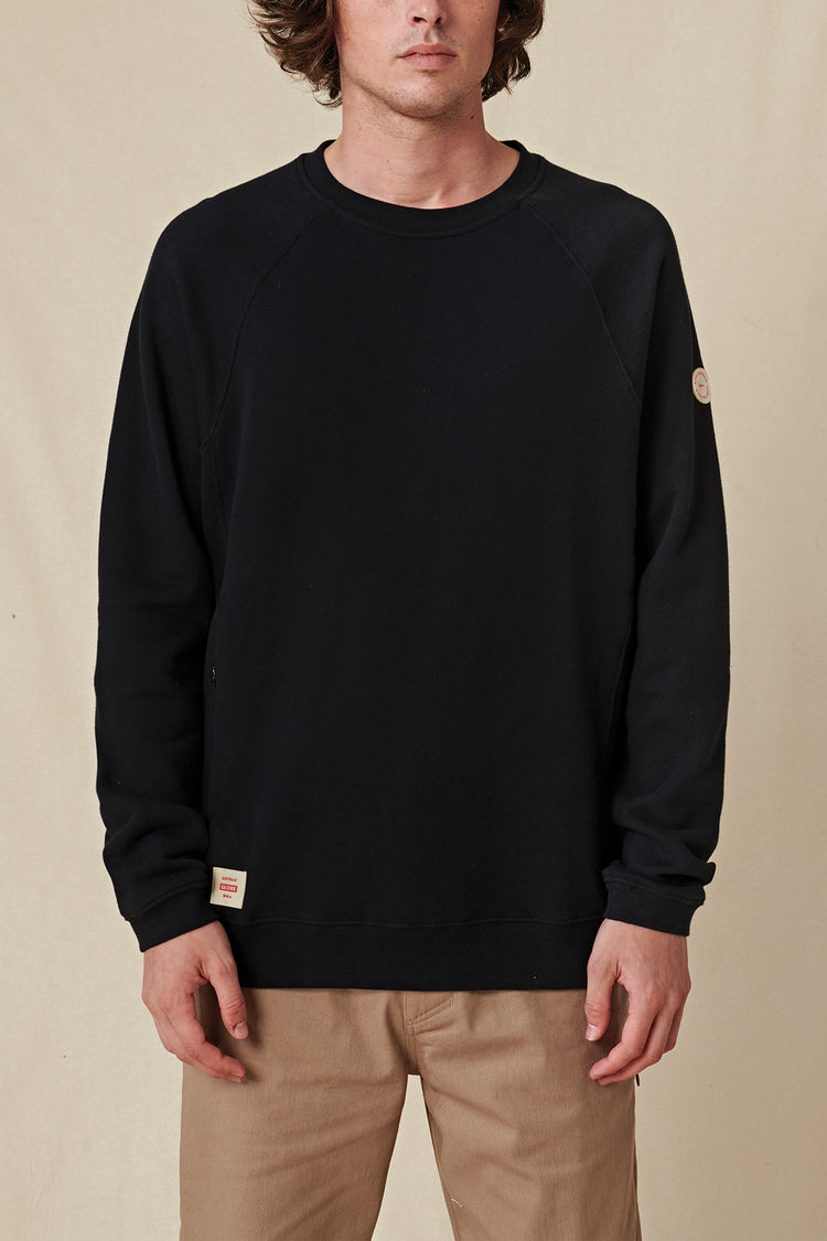 Globe Traveller Crews